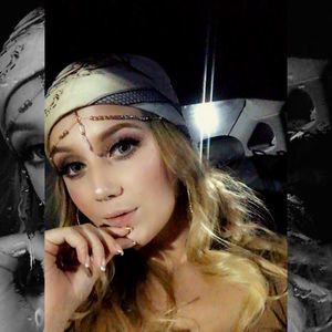 Meet your Posher, Ansley